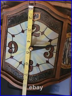 1970s Old Style Clock Lighted Faux Stain Glass Vintage Heilemans Beer Works