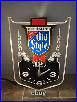 1980s Old Style Beer Light Up Back Bar Clock Sign Heilemans