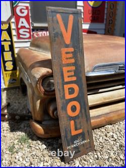 Antique Vintage Old Style Metal Veedol Gas Oil Sign Antique Vintage Old Style Metal Veedol Gas Oil Sign