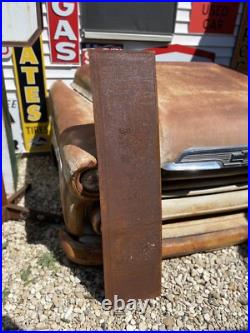 Antique Vintage Old Style Metal Veedol Gas Oil Sign Antique Vintage Old Style Metal Veedol Gas Oil Sign