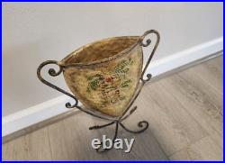 Antique style metal vase vintage old style wrought iron metal vase