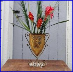 Antique style metal vase vintage old style wrought iron metal vase