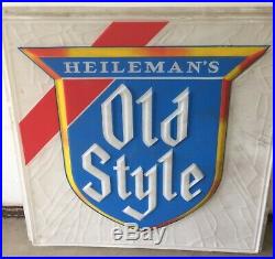HEILEMANS OLD STYLE 1960's Vintage 2 Sided Outdoor 3-D Barn Find