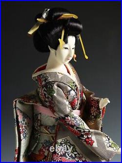 Japanese Beautiful Old Vintage Geisha Doll -Classic Geisha Style- 58cm size Japanese Beautiful Old Vintage Geisha Doll -Classic Geisha Style- 58cm size