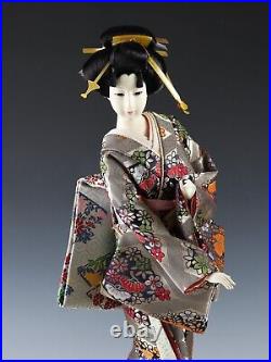 Japanese Beautiful Old Vintage Geisha Doll -Classic Geisha Style- 58cm size Japanese Beautiful Old Vintage Geisha Doll -Classic Geisha Style- 58cm size