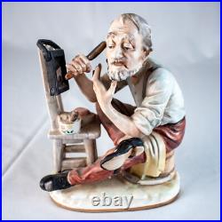 NORLEANS JAPAN Old Man Old Woman Figuerine Hairdressing Bedroom Bathroom Statue