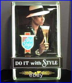 RARE VINTAGE HEILEMAN'S OLD STYLE BEER LIGHTED SIGN DO IT WITH STYLE 16.5 x 10.5 RARE VINTAGE HEILEMAN'S OLD STYLE BEER LIGHTED SIGN DO IT WITH STYLE 16.5 x 10.5