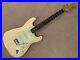 Squier-By-Fender-Stratocaster-70s-Style-22-Year-Old-Vintage-Light-relic-01-opd