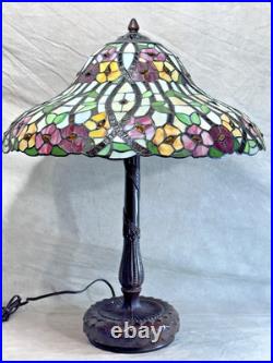 Tiffany Style Vintage Bayberry Stained Glass Table Lamp 2005 New Old Stock
