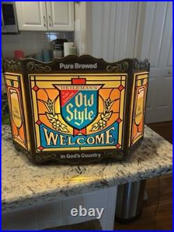 VINTAGE 1975 HEILEMAN'S OLD STYLE BEER STAINED GLASS PLASTIC LIGHT-UP SIGN Rare