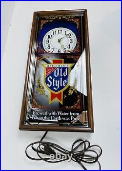 VINTAGE 1985 Heileman OLD STYLE Beer Advertising Lighted Clock Sign Mirror 10x21