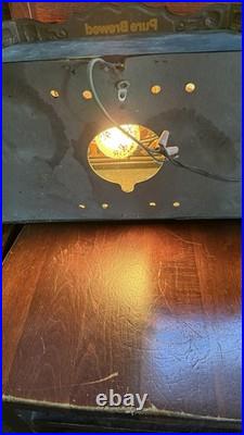 VINTAGE 70S OLD STYLE BEER ON TAP STAINED GLASS LOOKING LIGHT-UP SIGN CAVE Rare