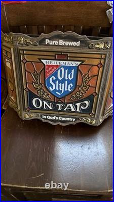 VINTAGE 70S OLD STYLE BEER ON TAP STAINED GLASS LOOKING LIGHT-UP SIGN CAVE Rare