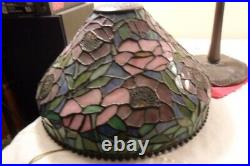 VINTAGE Old Real TIFFANY STYLE STAINED GLASS LAMP