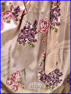 VTG 1940s OLD HOLLYWOOD Rayon Satin DRESSING GOWN with ROSES & LILAC BLOSSOMS