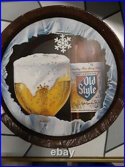 (VTG) 1960s Old Style Beer swiss chalet barrel light up bar sign heilemans wi