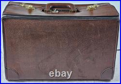 VTG Pegasus Leather Flight Case G Heileman Brewing Co Old Style La Crosse WI VTG Pegasus Leather Flight Case G Heileman Brewing Co Old Style La Crosse WI