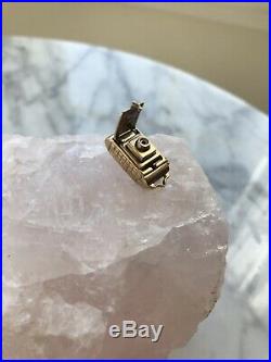 Vintage 14 KT Gold Charm Spring Operated 3-D Stamped Old Camera Style