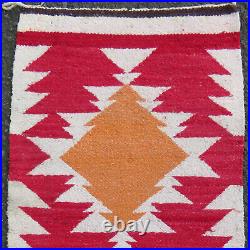 Vintage 1940s Navajo Native American Old Style Crystal Handwoven Tapestry / Rug