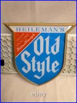 Vintage 1970's Heileman Old Style Beer Lighted Bar Tavern Sign WORKS GREAT