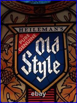 Vintage 1982 Heilemans Old Style Beer Northwoods Lake Scene Motion Light Up Sign