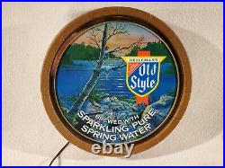 Vintage 1983 Old Style 16 Round Beer Barrel Lighted Wall Hanging Sign