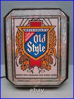 Vintage 1983 Old Style Lighted Bar Beer Sign