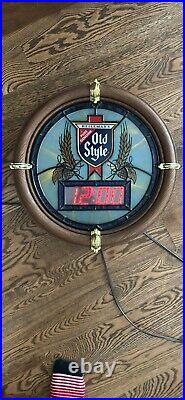 Vintage 1988 Old Style Beer G. Heileman Brewing Co. Illuminated Stain Glass Unit