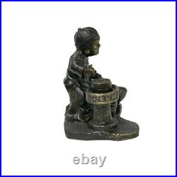 Vintage Bronze Color Metal Old Style Dressing Kid Grinding Pose Statue ws4742
