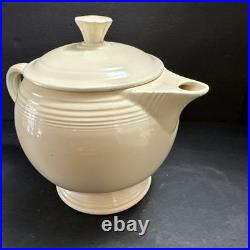 Vintage Fiesta OLD IVORY Medium Teapot withLID Circa 1936-1942