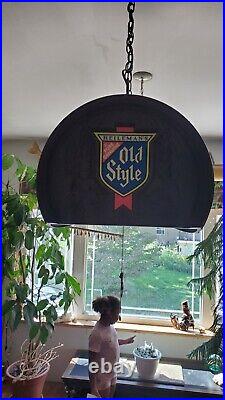 Vintage Heileman's Old Style Beer Pure Genuine Hanging Barrel Light