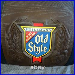 Vintage Heileman's Old Style Beer Pure Genuine Hanging Barrel Light