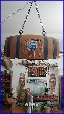 Vintage Heileman's Old Style Beer Pure Genuine Hanging Barrel Light