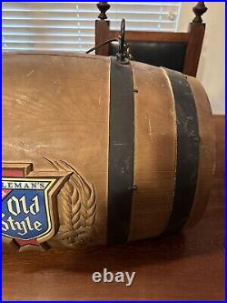 Vintage Heileman's Old Style Beer Pure Genuine Hanging Barrel Light