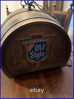 Vintage Heileman's Old Style Beer Pure Genuine Hanging Barrel Light