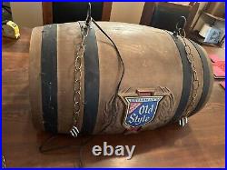 Vintage Heileman's Old Style Beer Pure Genuine Hanging Barrel Light