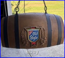 Vintage Heileman's Old Style Beer Pure Genuine Hanging Barrel billiards Light