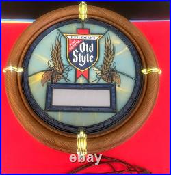 Vintage Heileman's Old Style Beer Sign Light Up Digital Clock 1988 Stained Glass