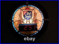 Vintage Heileman's Old Style Beer Sign Light Up Digital Clock 1988 Stained Glass