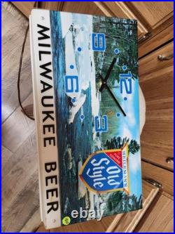 Vintage Heilemans Old Style Beer Sign Clock