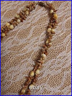 Vintage Kahelelani Bumpy Laiki Shell Lei Necklace Sewn in Old HoldHand Style 30