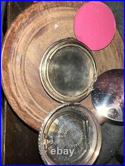 Vintage Makeup compact case mirro old style decorative