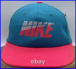 Vintage Nike Snapback Hat With Pin Blue / Pink 1LQ6-38