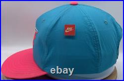 Vintage Nike Snapback Hat With Pin Blue / Pink 1LQ6-38