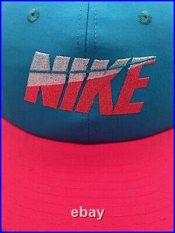 Vintage Nike Snapback Hat With Pin Blue / Pink 1LQ6-38