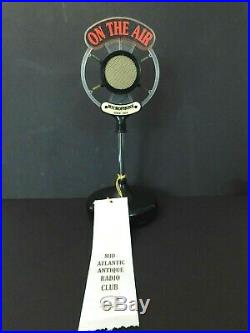 Vintage Old Art Deco Antique On-air Transistor Microphone Radio In Spring Style
