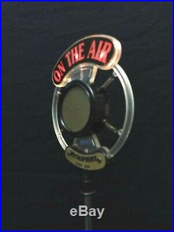 Vintage Old Art Deco Antique On-air Transistor Microphone Radio In Spring Style