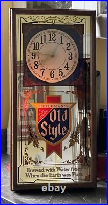 Vintage Old Style Beer Bar Mirror With Light And Clock 20x14.5 Inches Vintage Old Style Beer Bar Mirror With Light And Clock 20x14.5 Inches