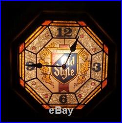 Vintage. Old Style Beer Lighted Clock 1980. Excellent condition, very clean