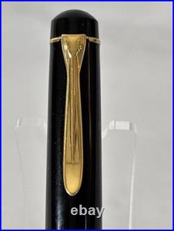 Vintage PELIKAN M250 Old Style Black withGold Trim Fountain Pen 14K Nib